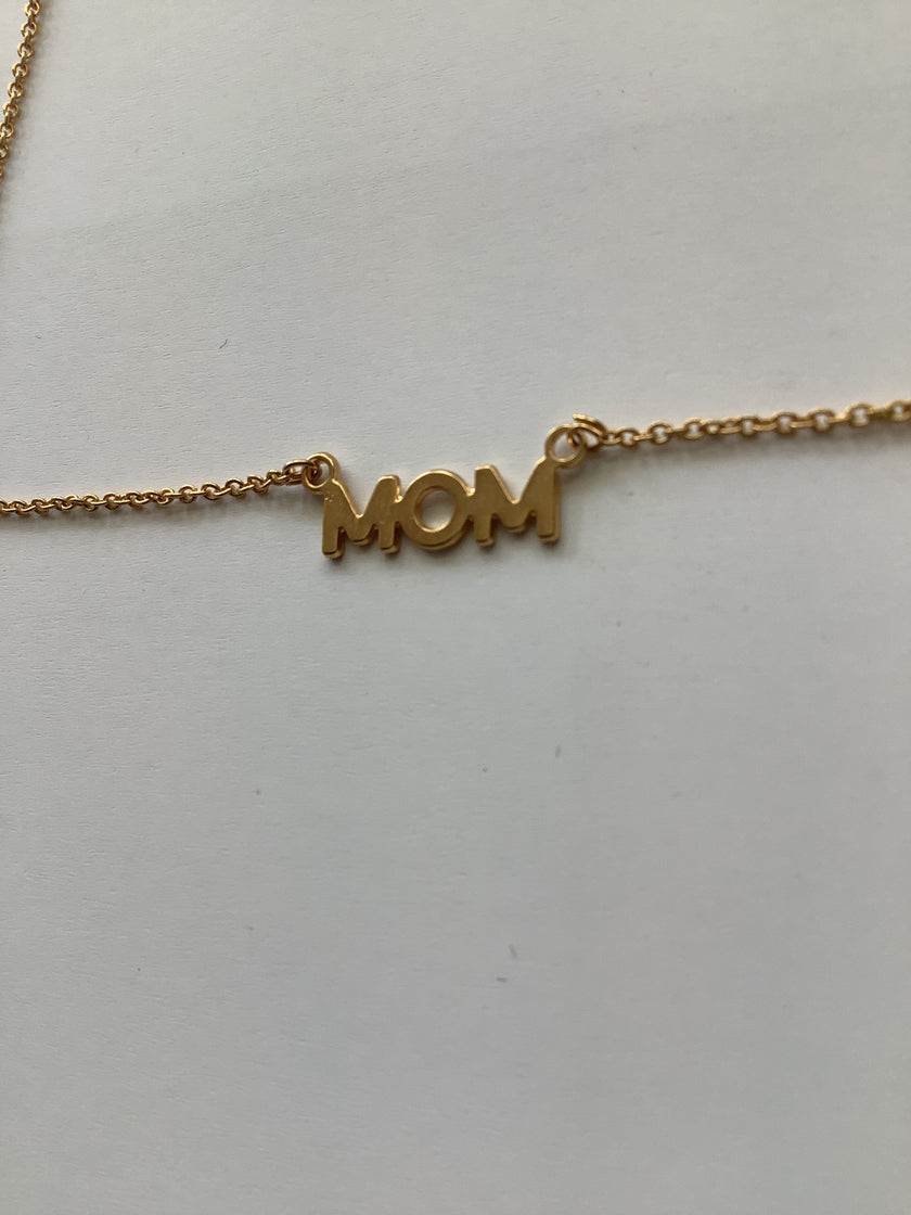 MOM Gold Pendant Necklace- Standout Boutique (Vancouver, BC)
