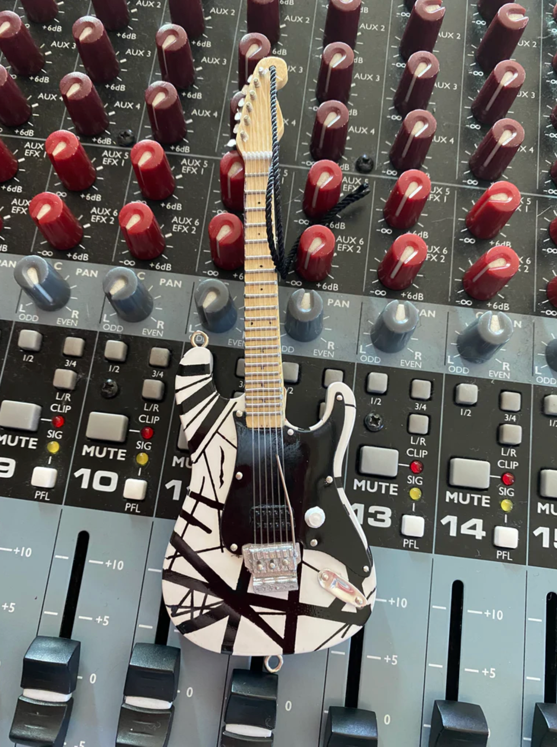 EVH – “Franky” (White/Black) 6″ Holiday Ornament