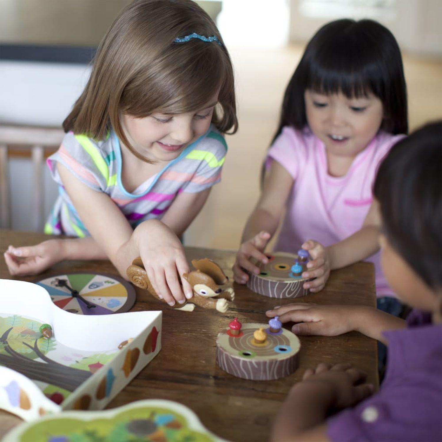 Educational Insights - Sneaky - Snacky Squirrel Game