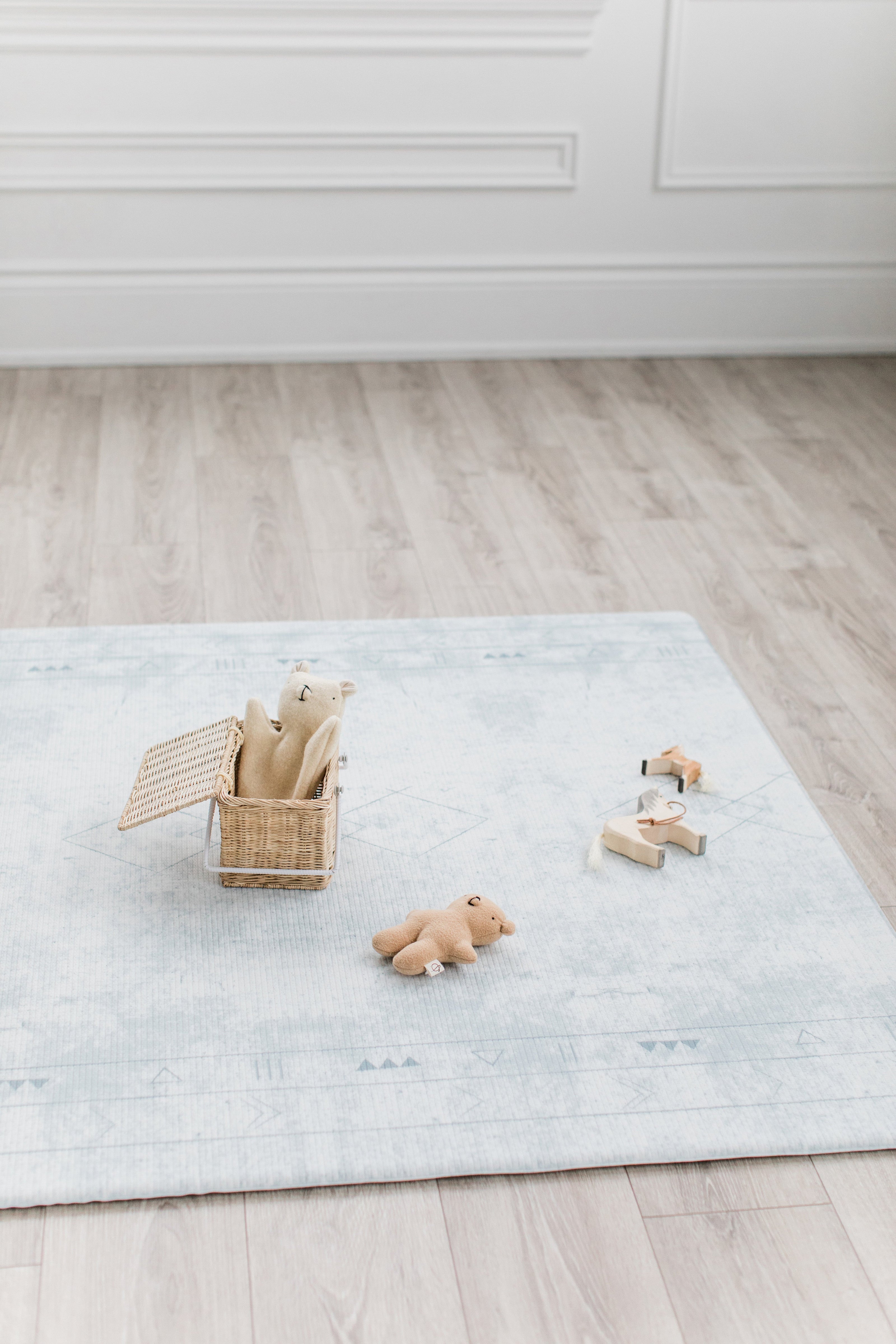 Little Bot Baby Play Mat (Ofie mat, oracle + zen line)