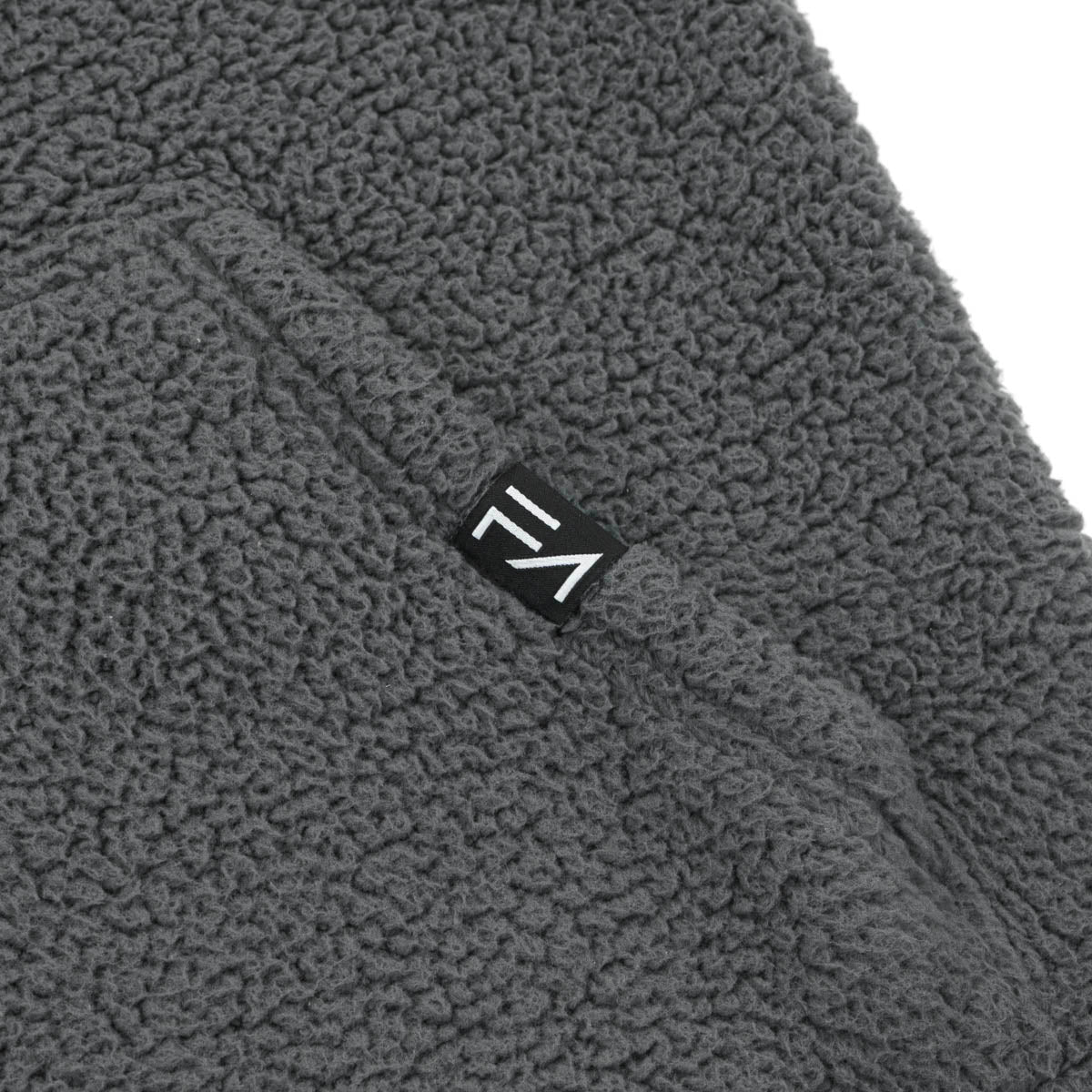 Pull en sherpa FA, gris.