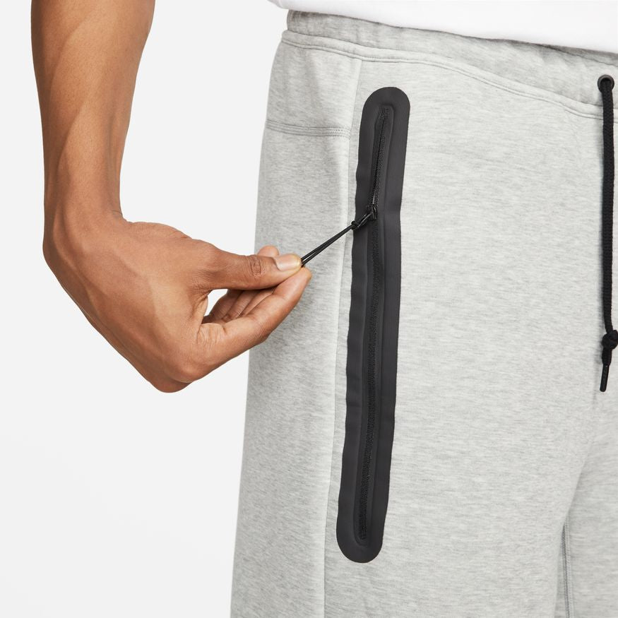 M NK TCH FLC SHORT FB8171-063