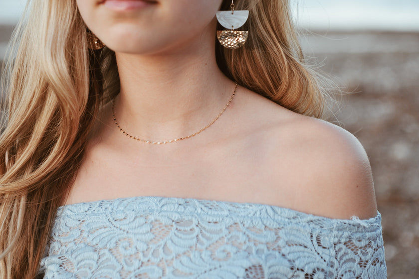Lara Choker