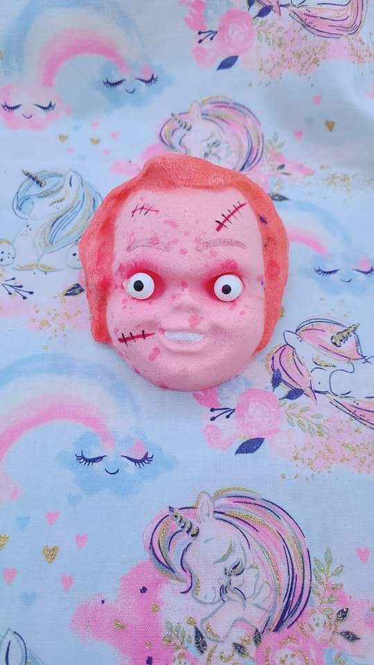 Bombe de bain moussante Chucky (Gingham) Bombe et potion magique de licorne