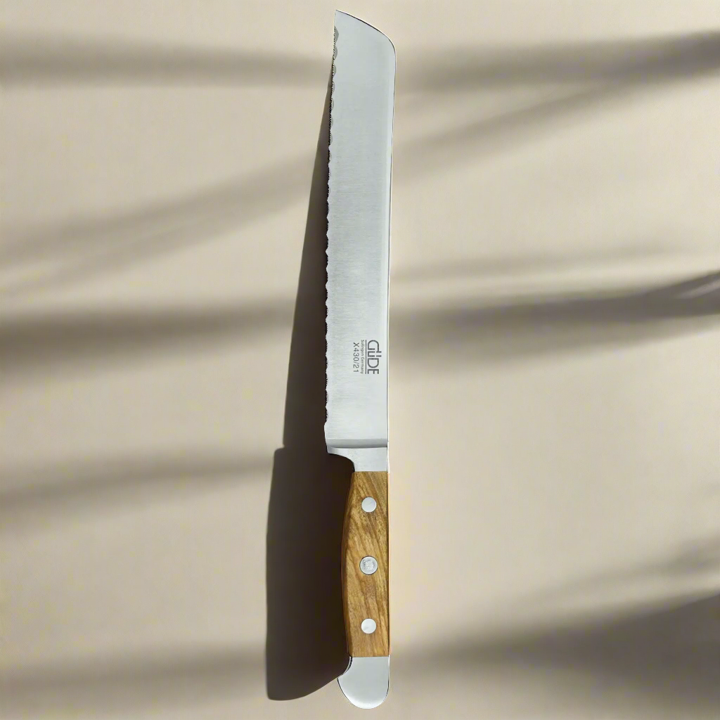 ALPHA OLIVE | Couteau à pain, lame de 8 pouces | Forgé à la main / Manche en bois d'olivier