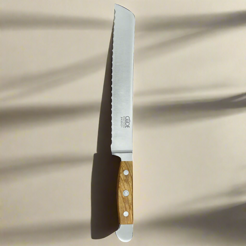 ALPHA OLIVE | Couteau à pain, lame de 8 pouces | Forgé à la main / Manche en bois d'olivier