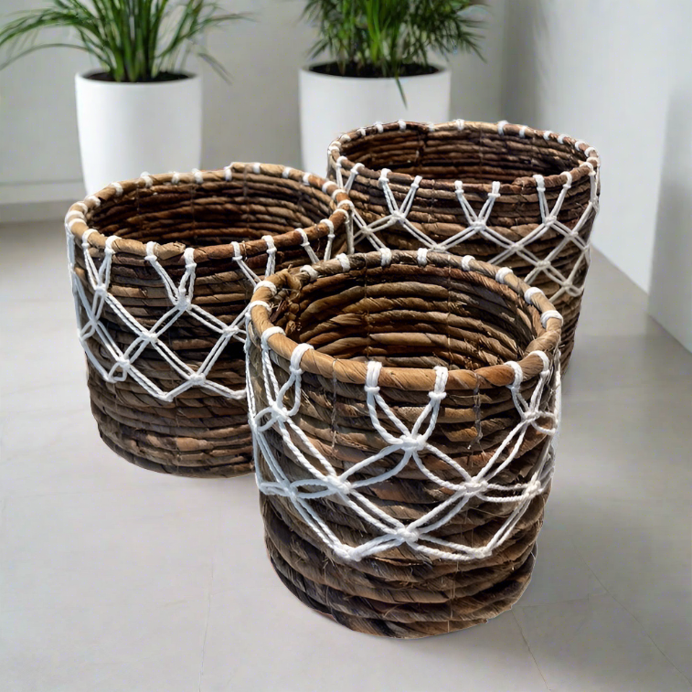 Banana Leaf & Macrame Diamond Planter Basket