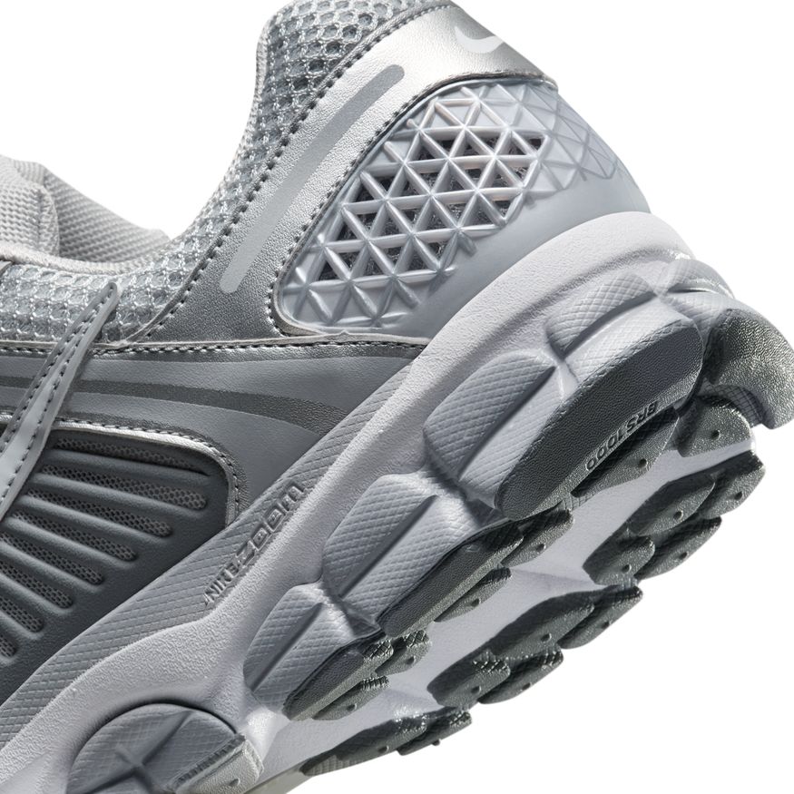 M Nike Zoom Vomero 5 FJ4151-003