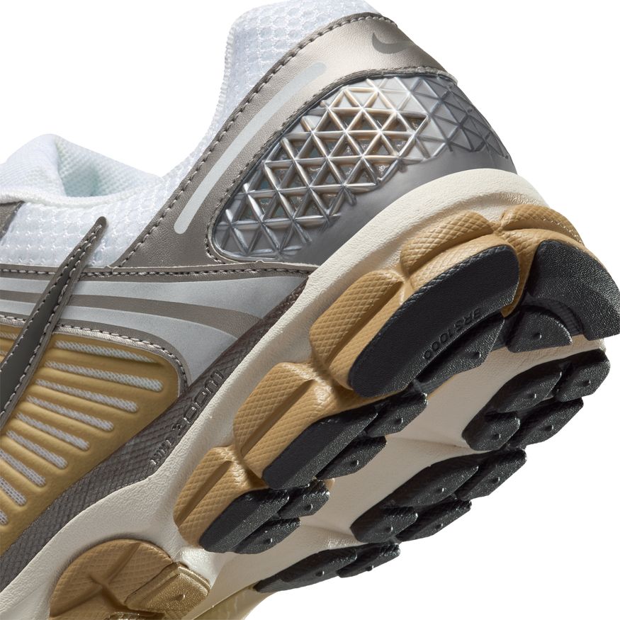 M Nike Zoom Vomero 5 FJ4151-006