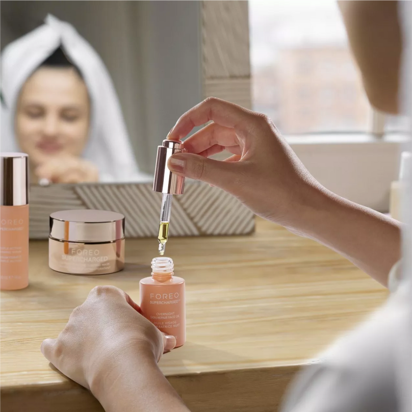 FOREO SUPERCHARGED Overnight Skin Repair Face Oil