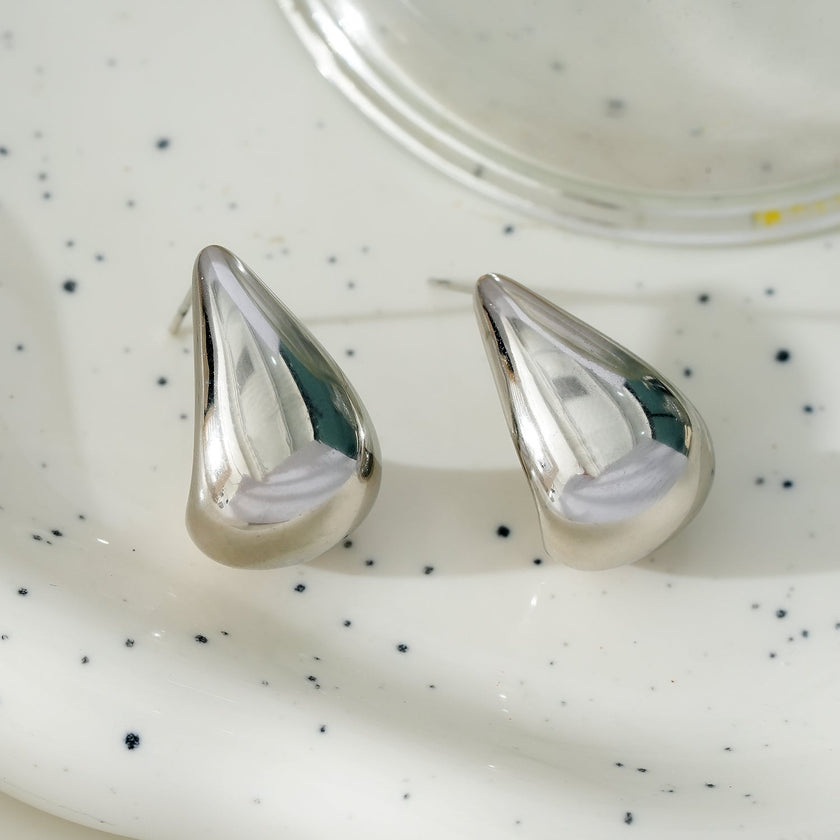 FORIA Or Blanc (Ton Argenté) : Boucles d'oreilles pendantantes en forme de goutte d'eau, look ample et poids léger - Une déclaration de confiance.
