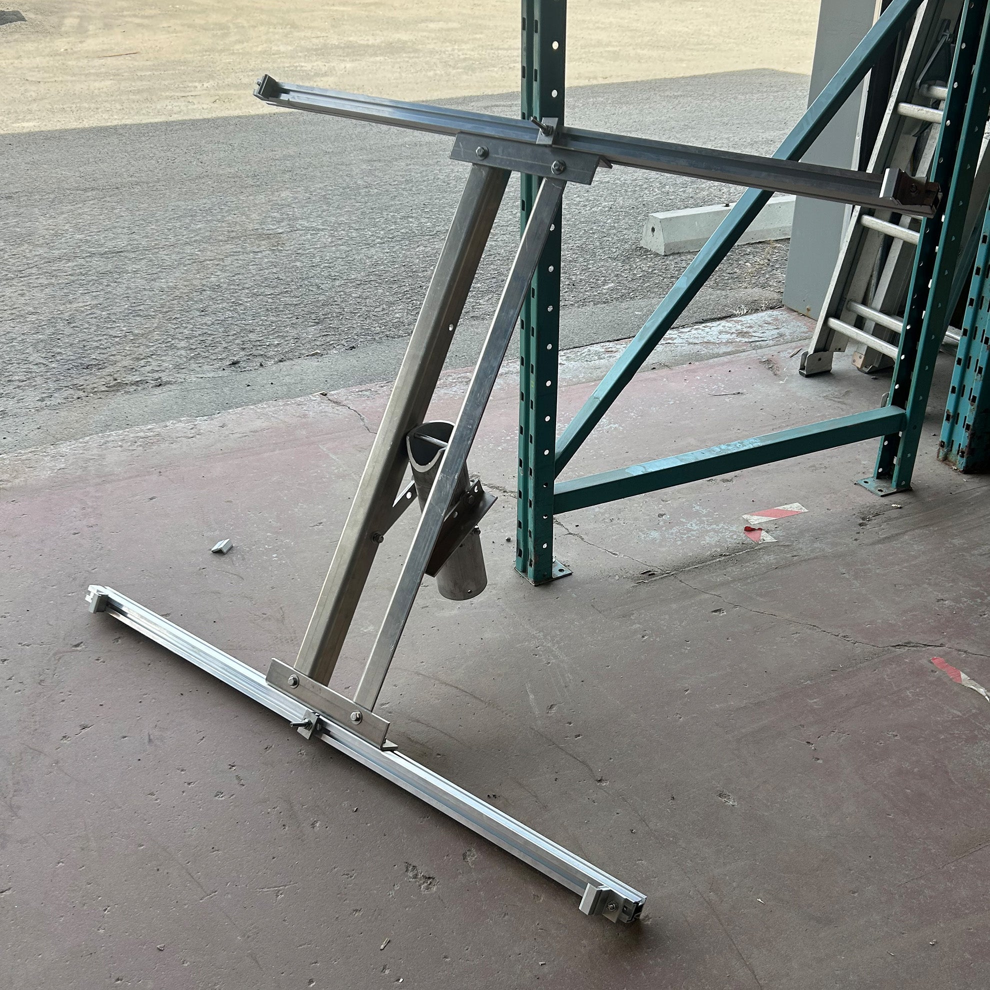 Open Box - Fast-Rack FT-TPM2-UNI - Top of Pole Mount for 2 x 60/72 Cell Module 3″ Collar