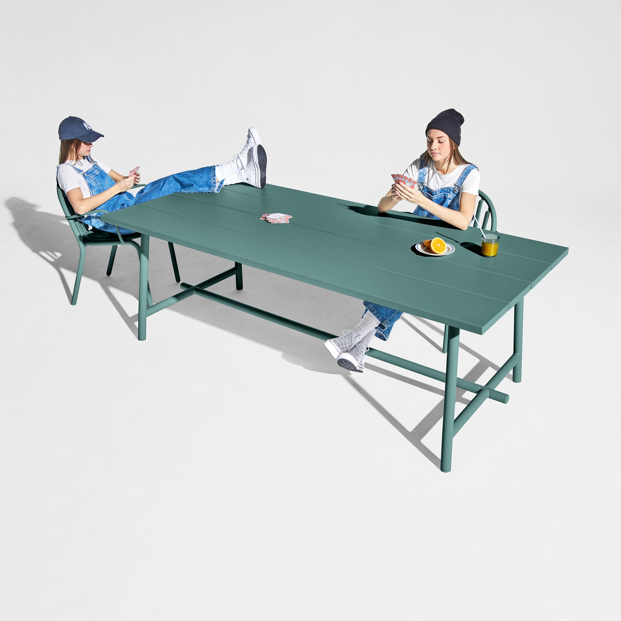 Fred's Table<br> 6 to 8-places