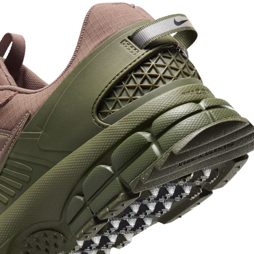 M Nike Zoom Vomero Roam FV2295-201