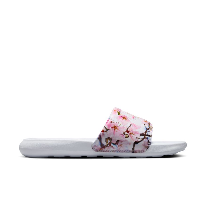 W Nike Victori One FZ3111-100