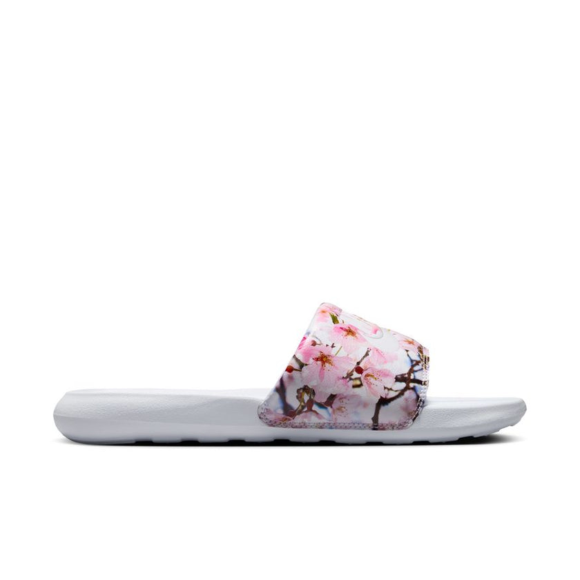 W Nike Victori One FZ3111-100