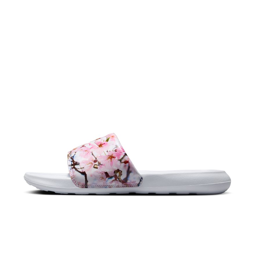 W Nike Victori One FZ3111-100
