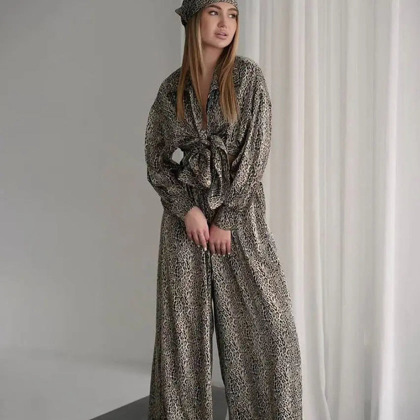 Fashionable Leopard Print Loose Ice Silk Pajamas For Women
