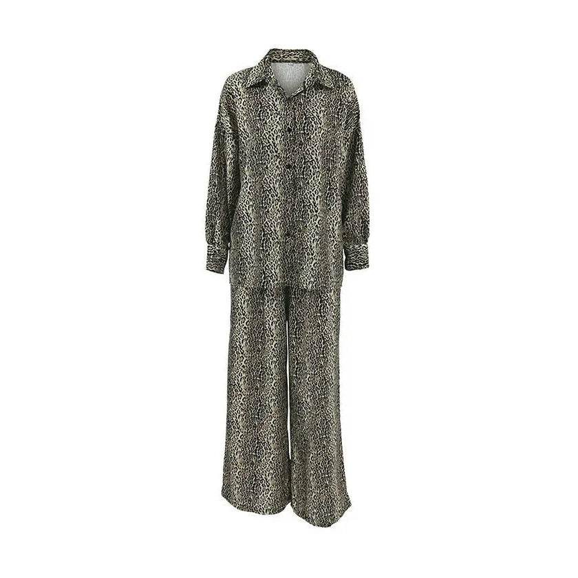 Fashionable Leopard Print Loose Ice Silk Pajamas For Women
