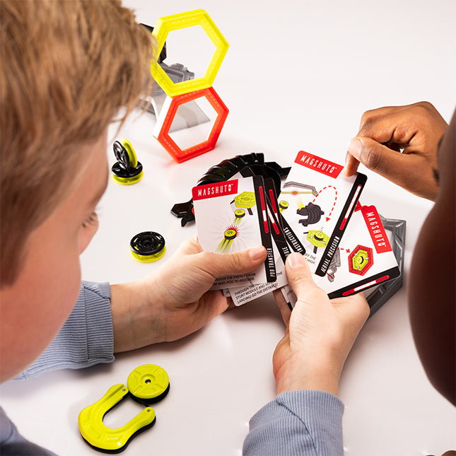 Fat Brain Toys - Magshuto Stunt Park