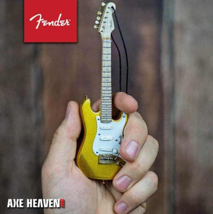 FENDER Gold Stratocaster Guitar Ornament - 6