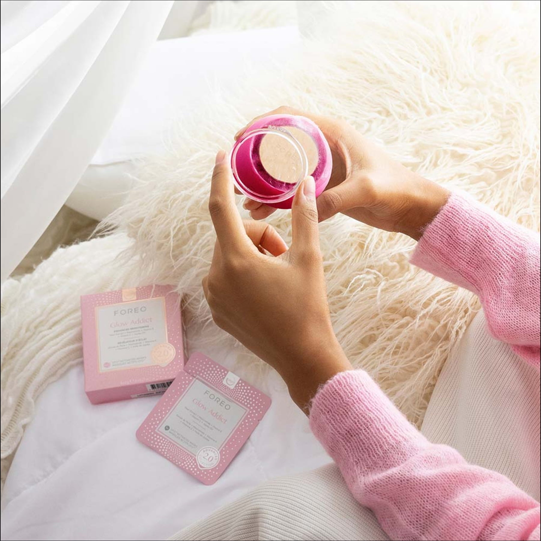 FOREO UFO 3 Deep Facial Hydration Treatment - Pearl Pink
