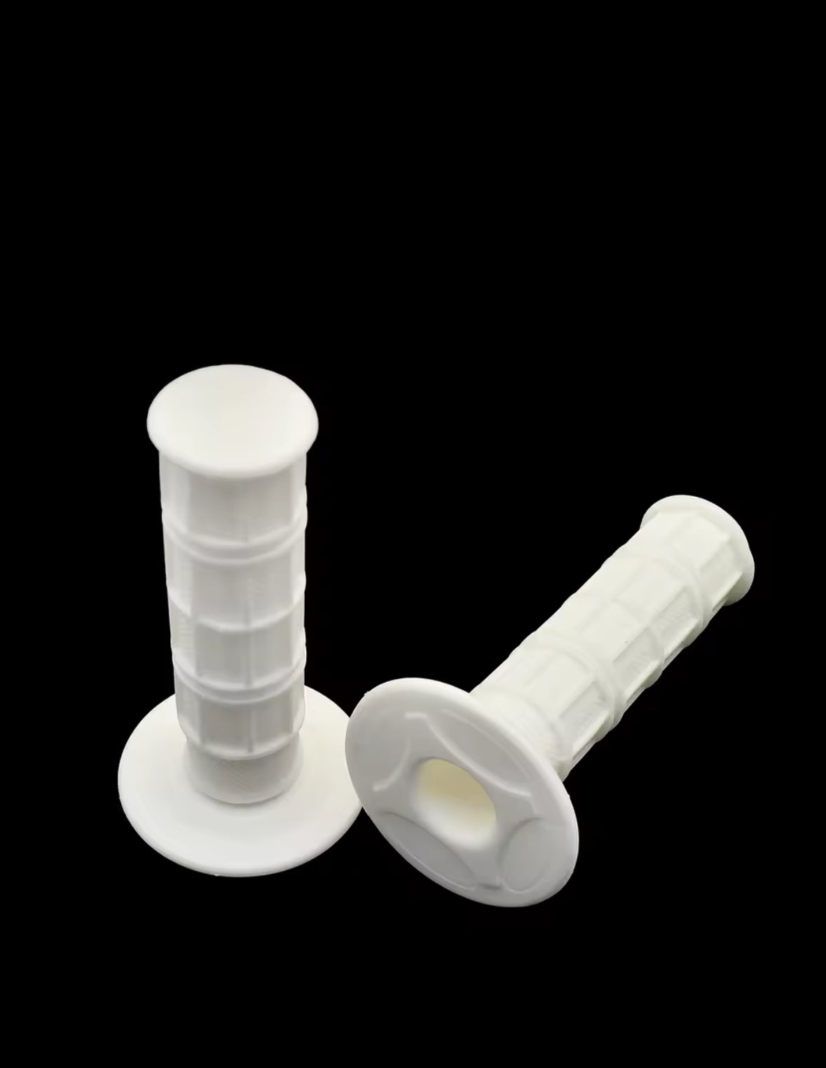 White grips (for most e-motos)
