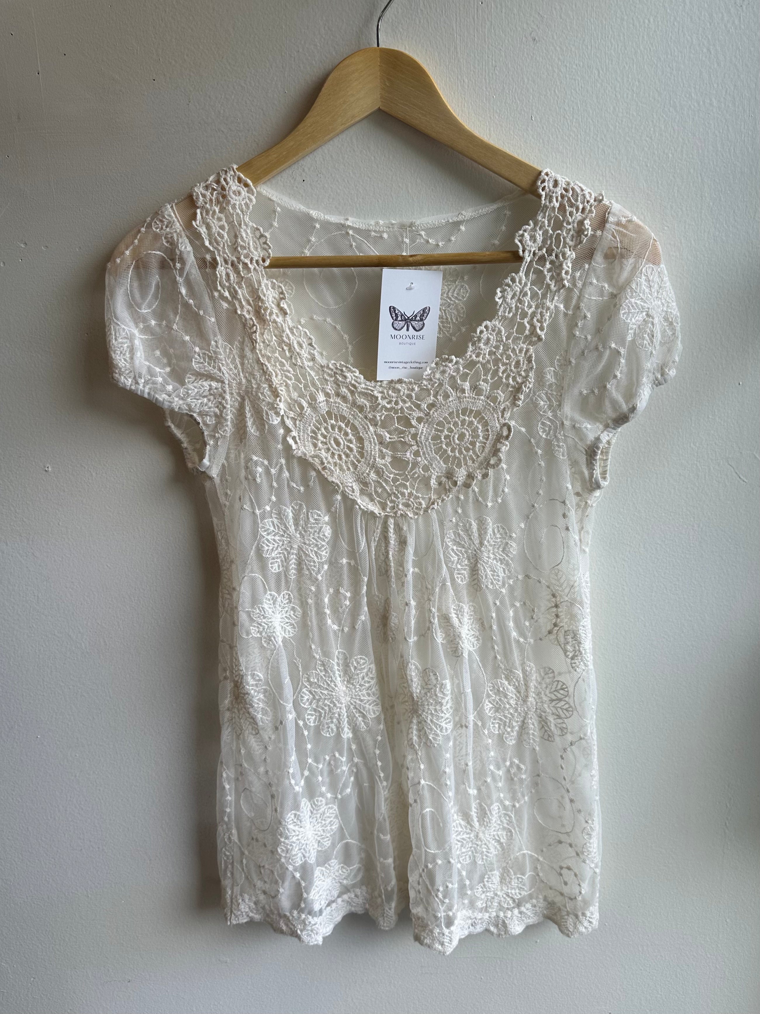 Delicate Lace Tee Shirt | Size Medium
