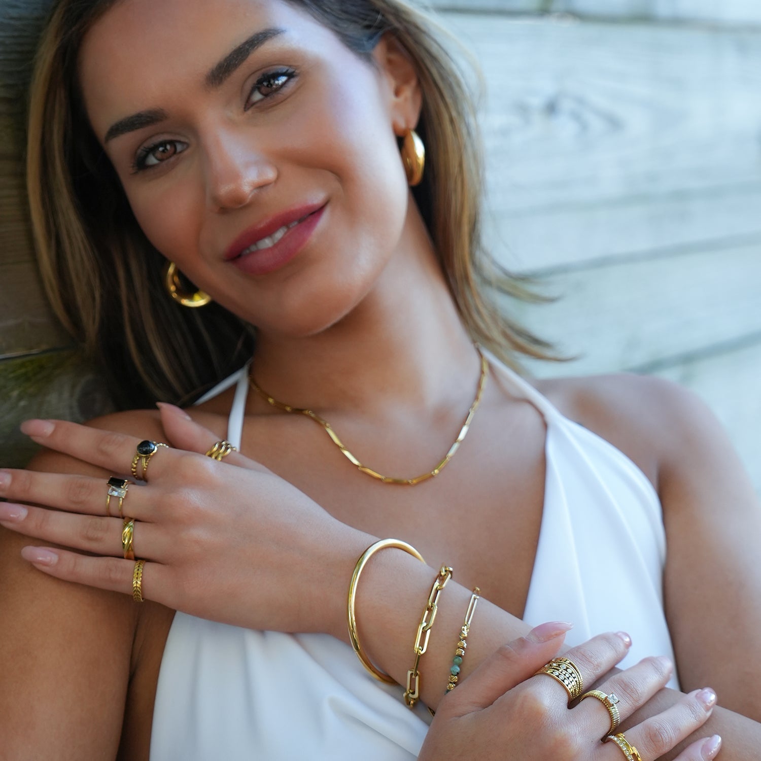 Style GALENA Gold : Boucles d’oreilles torsadées.