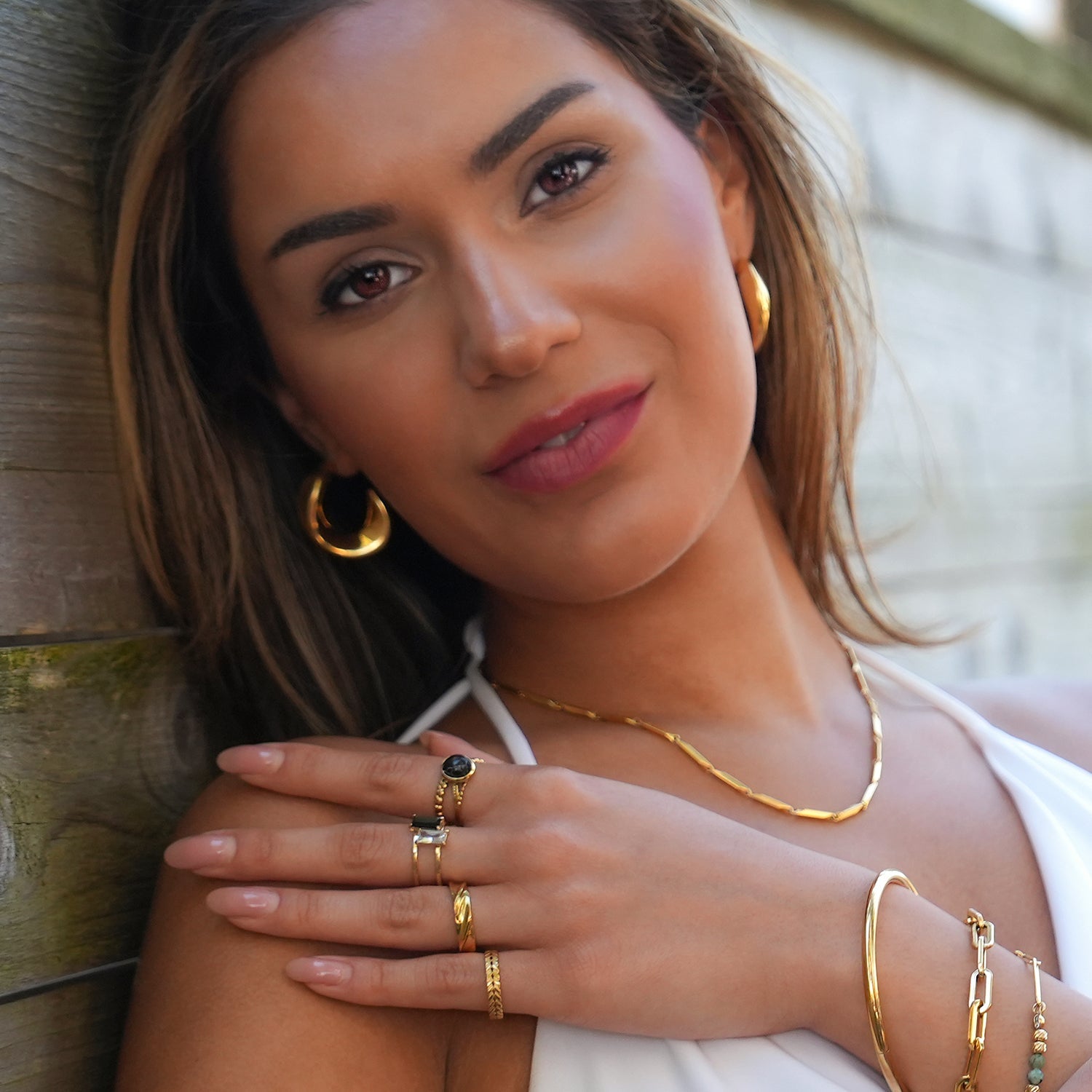 Style GALENA Gold : Boucles d’oreilles torsadées.