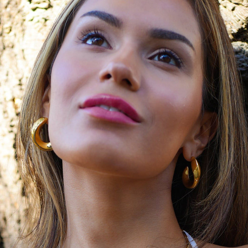 Style GALENA Gold : Boucles d’oreilles torsadées.