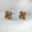 GOLDIE : Boucles d'oreilles à puces multicolores d'inspiration vintage.
