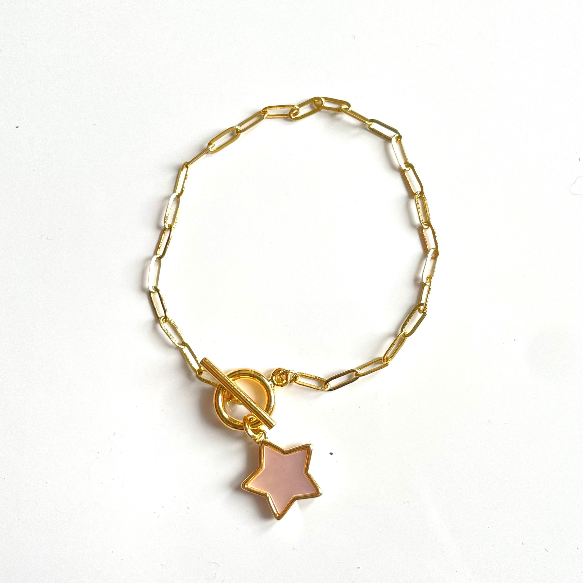 Chainlink Bracelet With Mother Of Pearl Charm