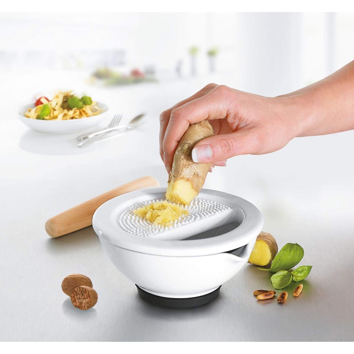 Gefu - Mortar & Pestle With Grater Porcelain Suri