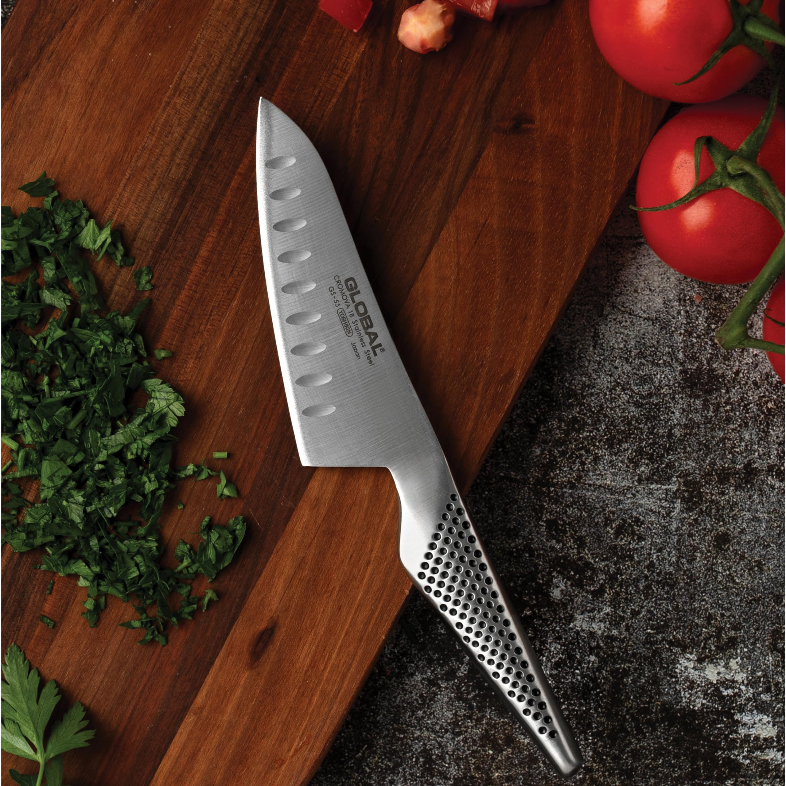 Global - Couteau Santoku Oriental à rainures 12cm/4.75