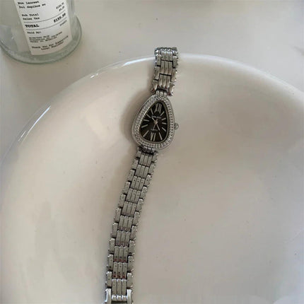 Golden Snake Head Gorgeous Chain Watch Women