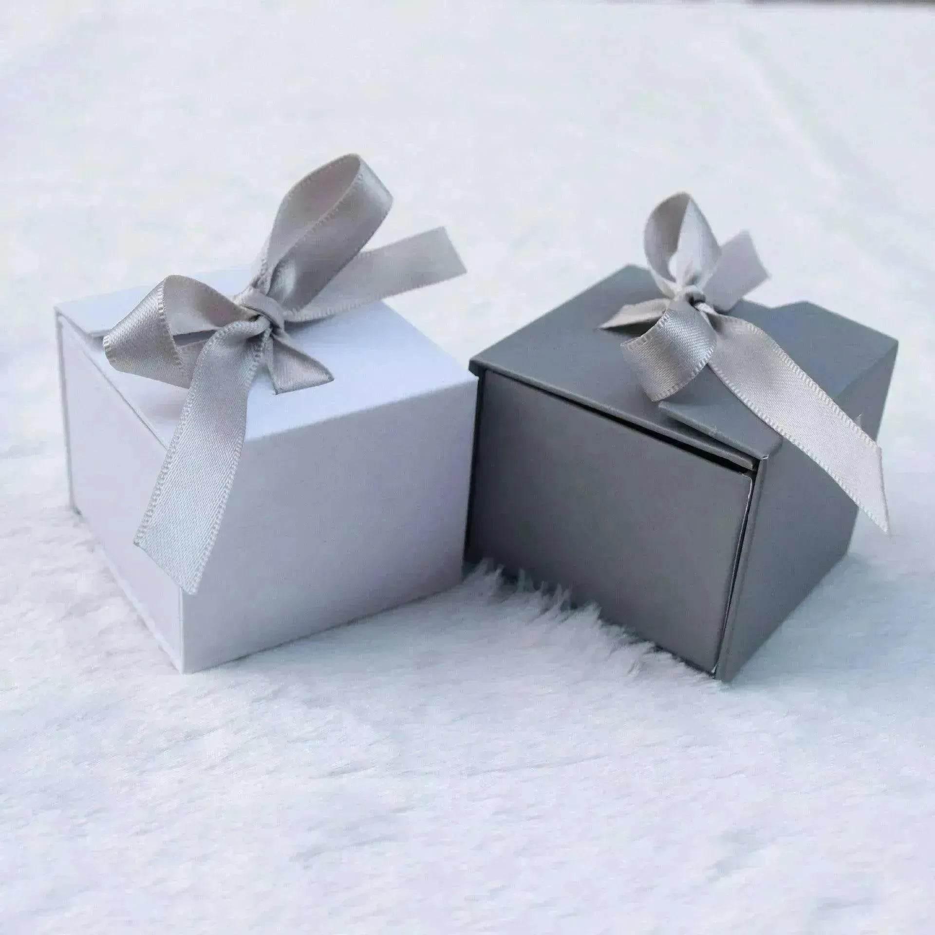 Gray White Ribbon Bowknot Jewelry Box