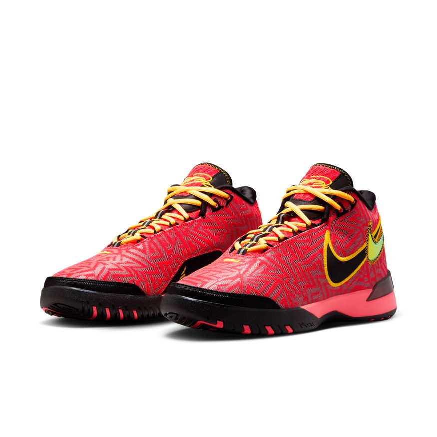 M LeBron NXXT Genisus HF0712-600