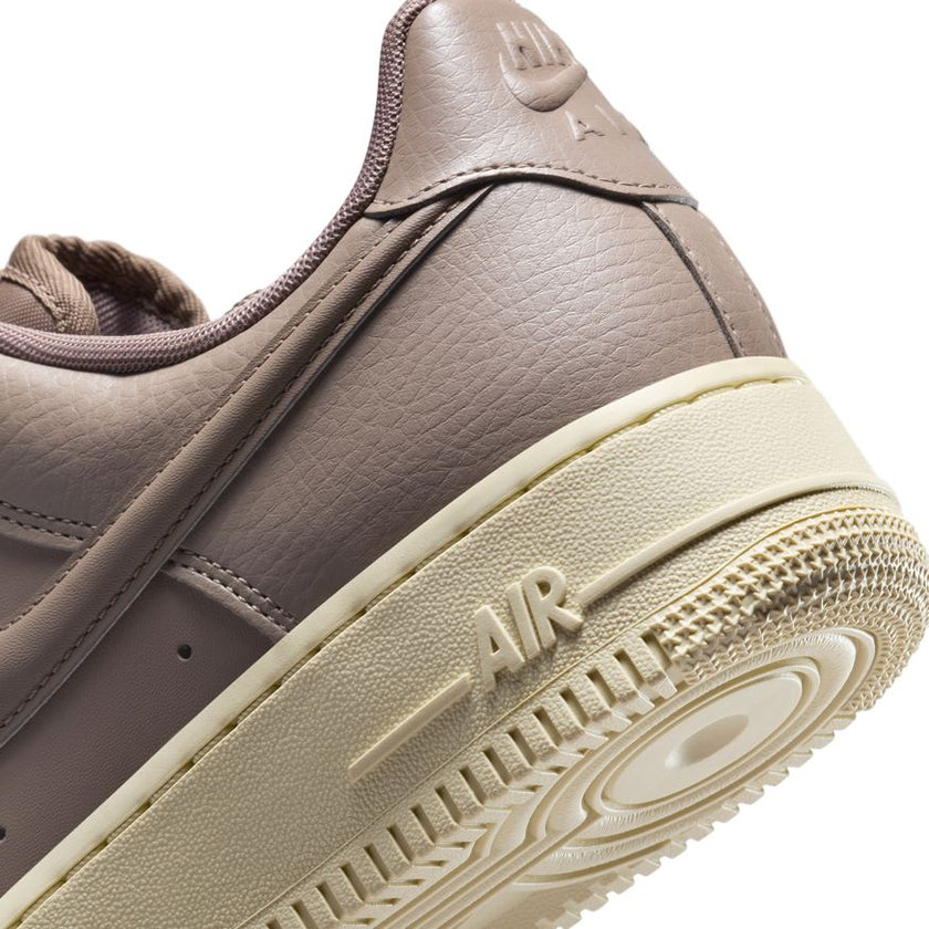 W Nike Air Force 1 '07 HF2014-200