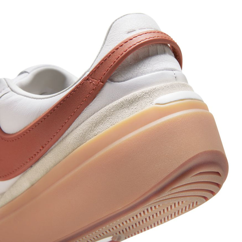 Nike Blazer Phantom Low HF3119-100 (taille M)
