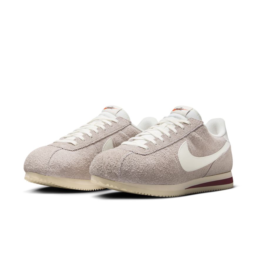 Nike Cortez SE Suede HF3142-001 (taille M)
