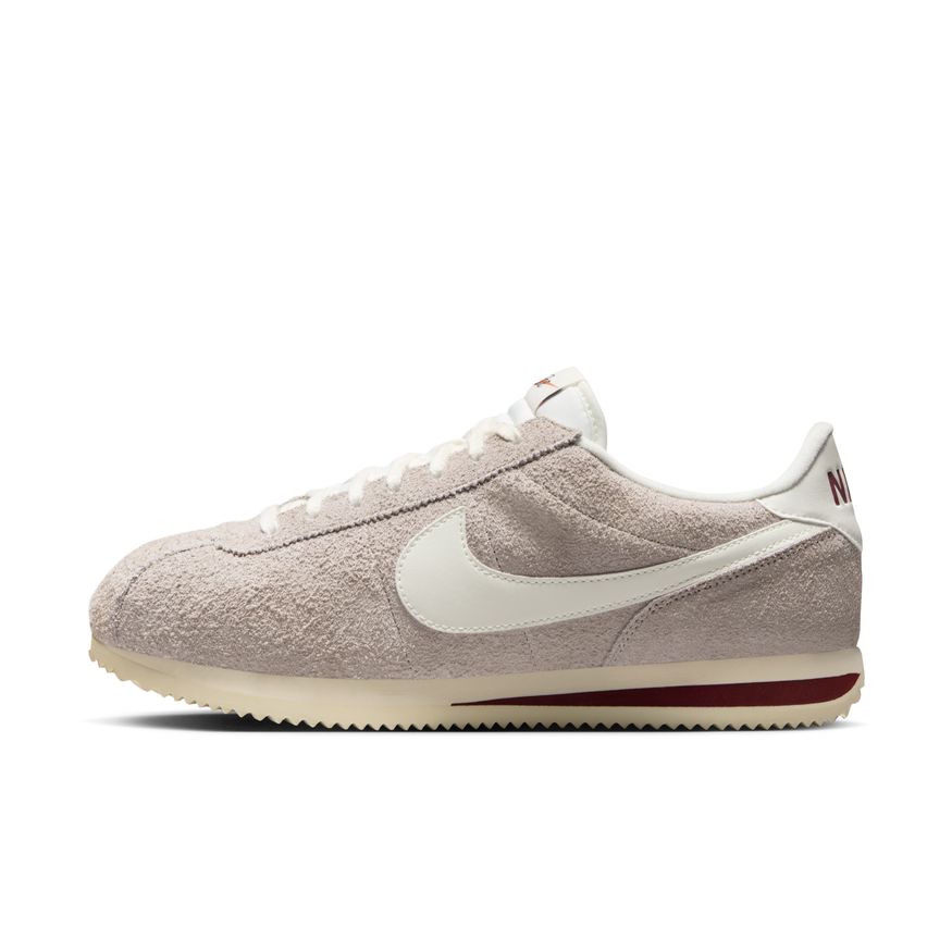 Nike Cortez SE Suede HF3142-001 (taille M)