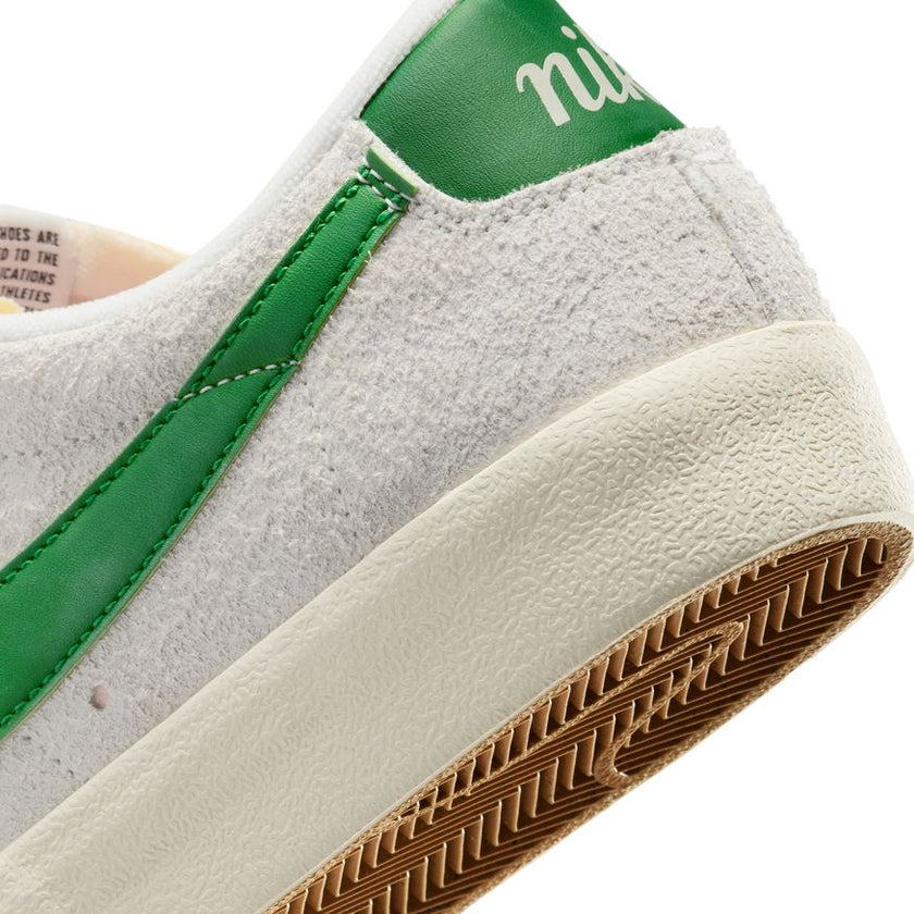M Nike Blazer Low '77 Premium HF3158-101
