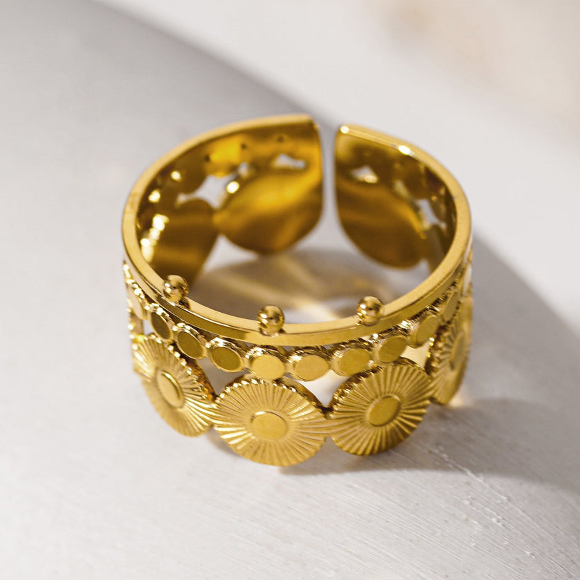 HIYAS: Fit for a Queen - the Crown Ring.