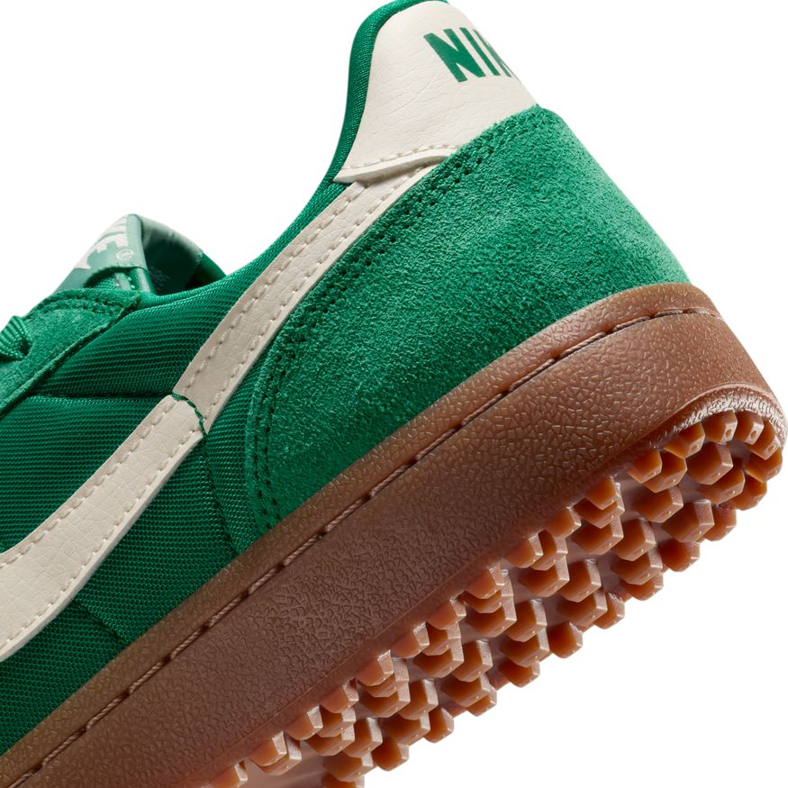 W Nike Field General HJ6000-300
