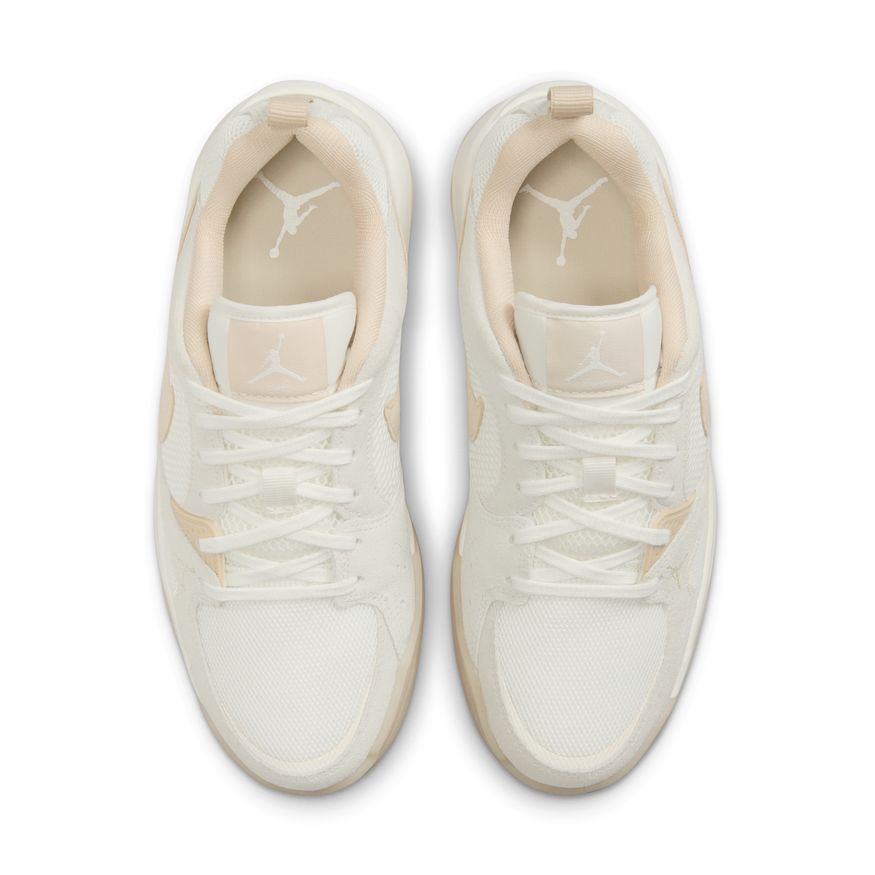 W Jordan CMFT Era HJ6778-102