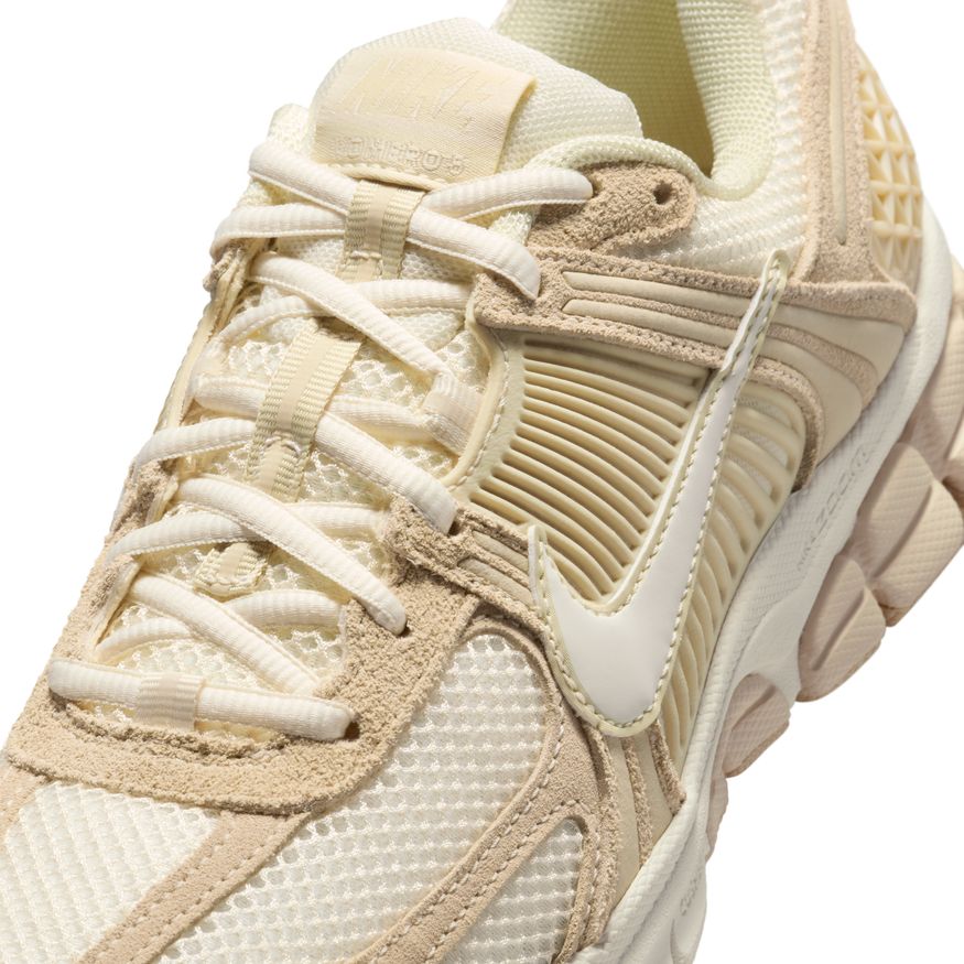 W Nike Zoom Vomero 5 HQ0458-200