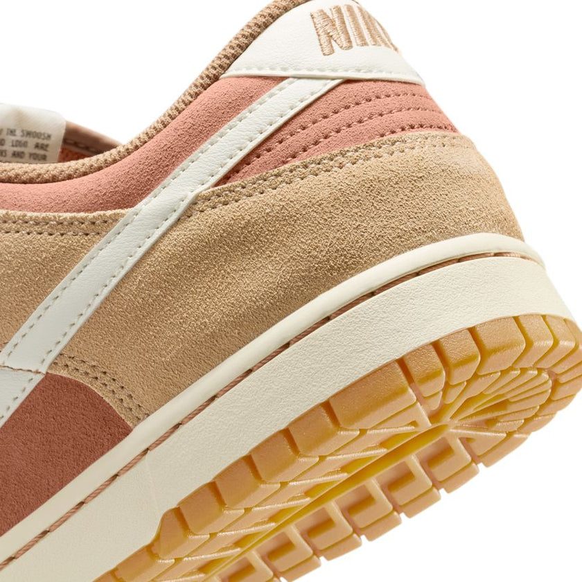 Nike Dunk Low Retro SE HQ1931-200 (taille M)