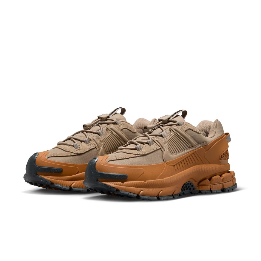 W Nike Zoom Vomero Roam HQ2181-200