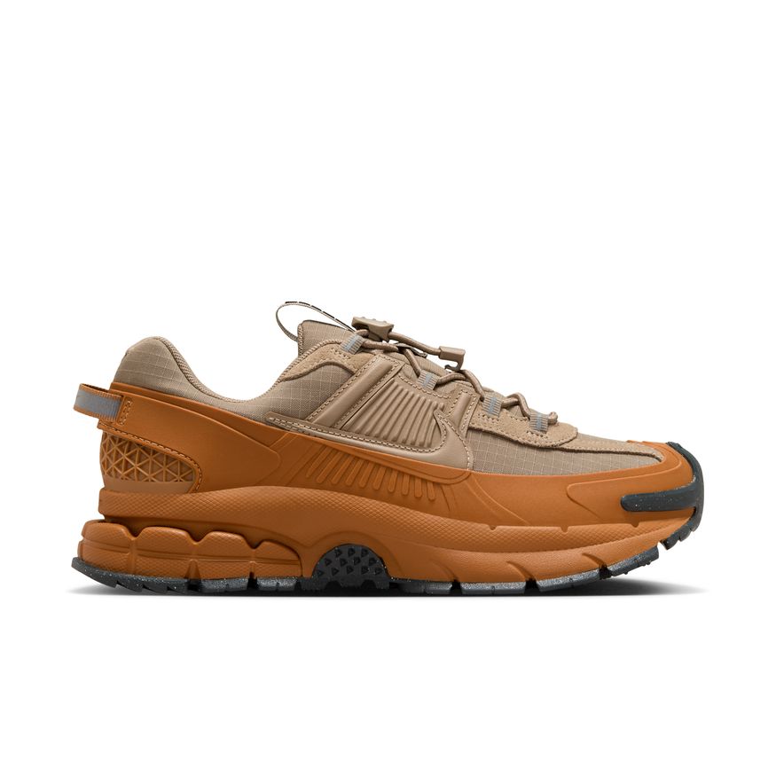 W Nike Zoom Vomero Roam HQ2181-200